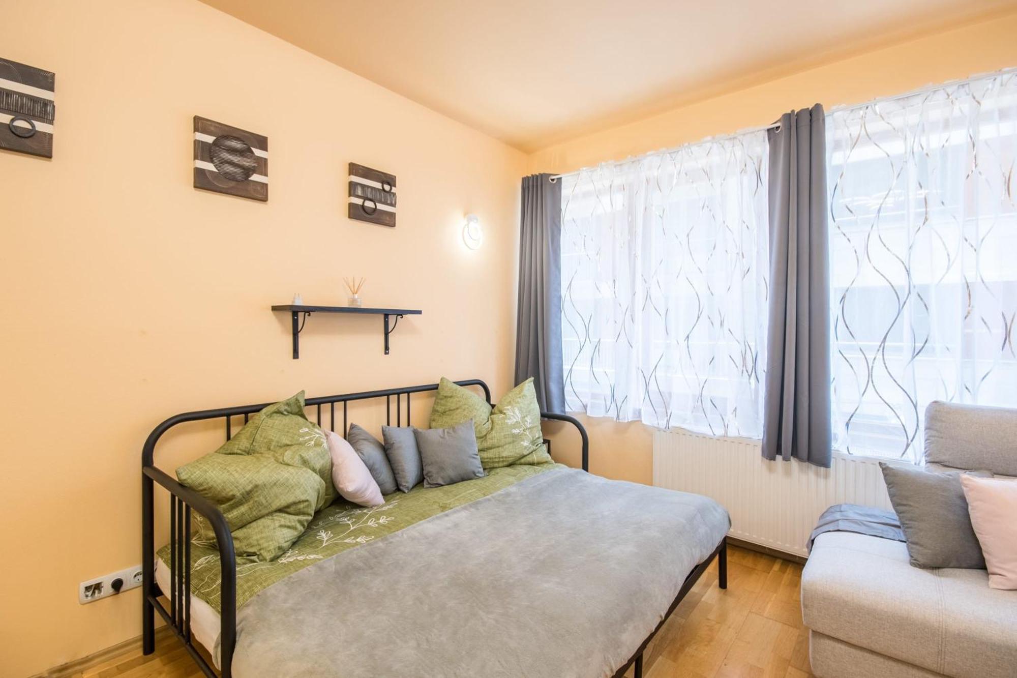 Very Central - Large - Balcony - Comfy Appartement Boedapest Buitenkant foto