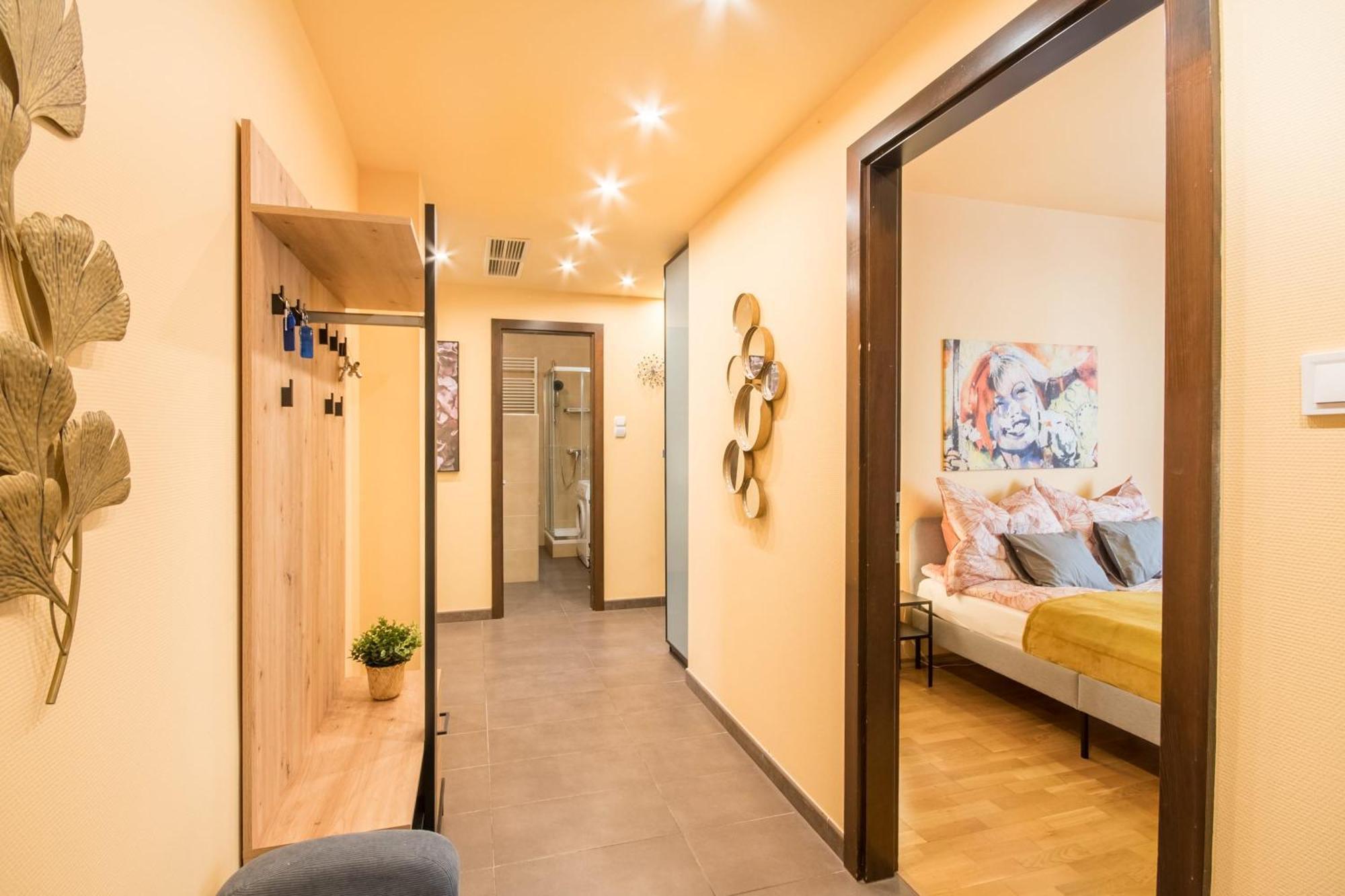 Very Central - Large - Balcony - Comfy Appartement Boedapest Buitenkant foto