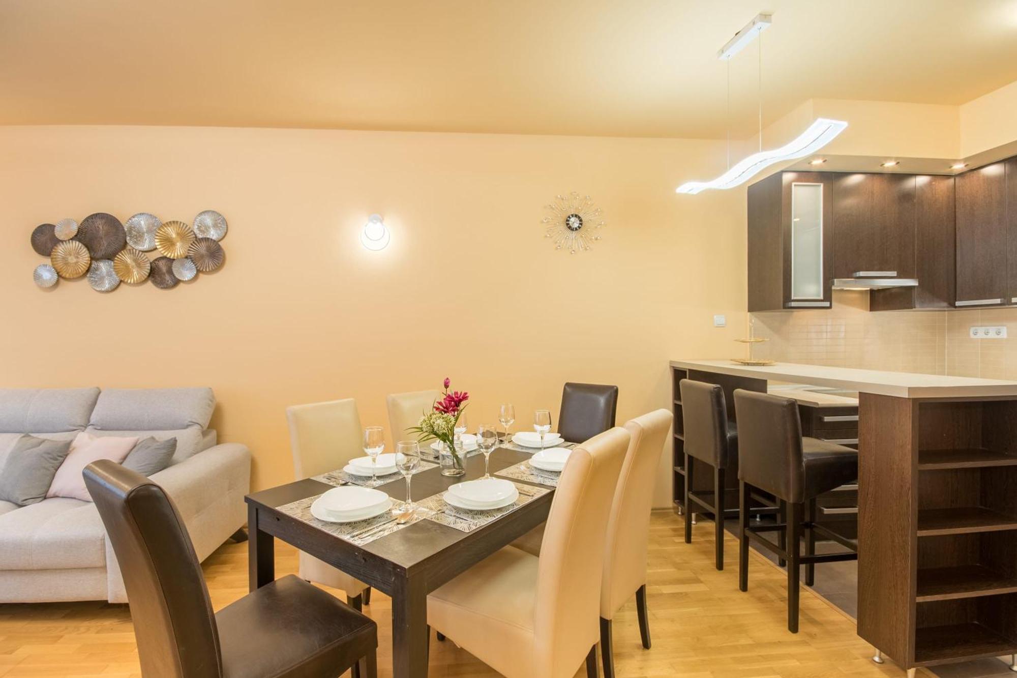 Very Central - Large - Balcony - Comfy Appartement Boedapest Buitenkant foto
